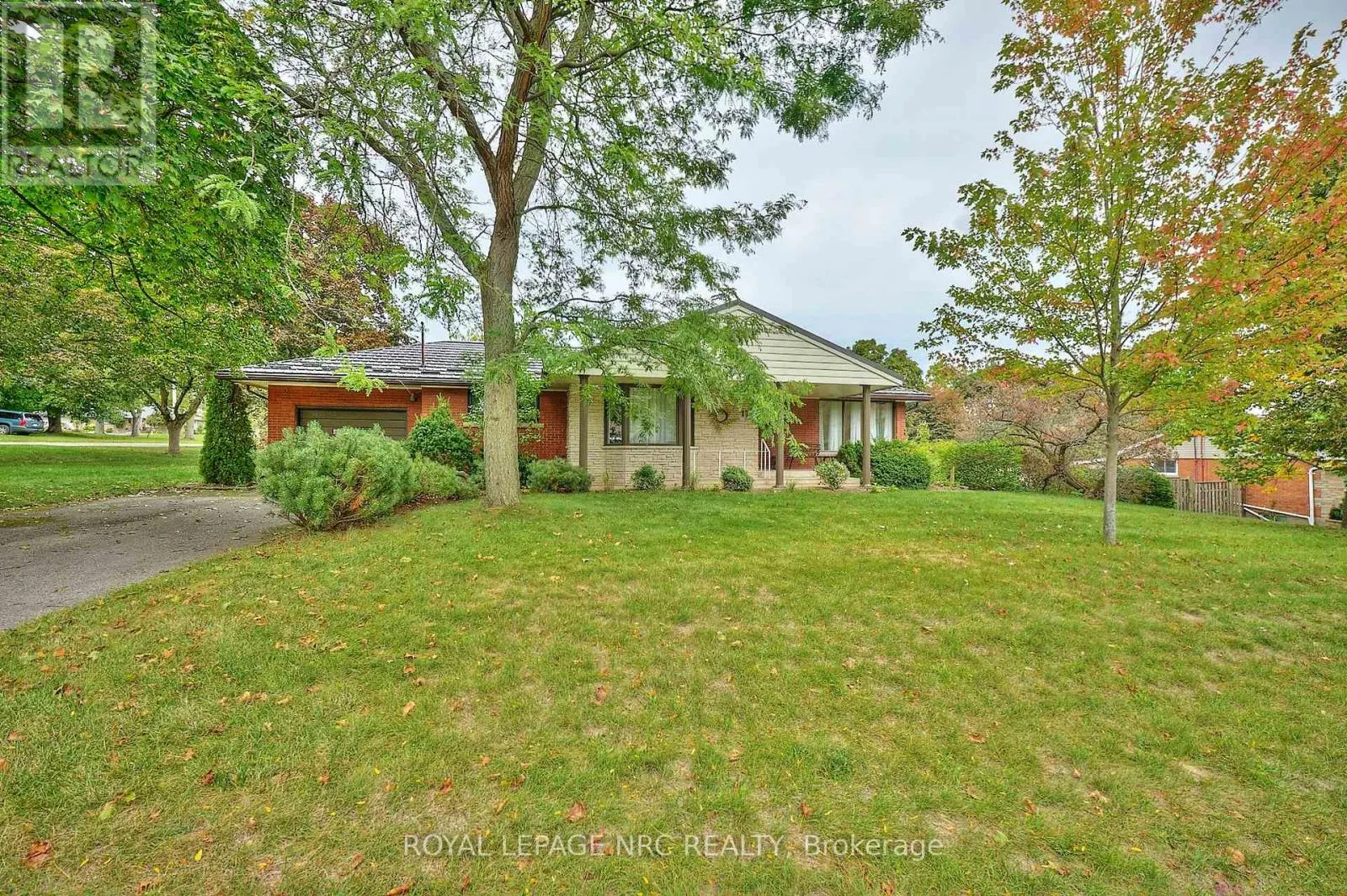 17 ALAN CRESCENT