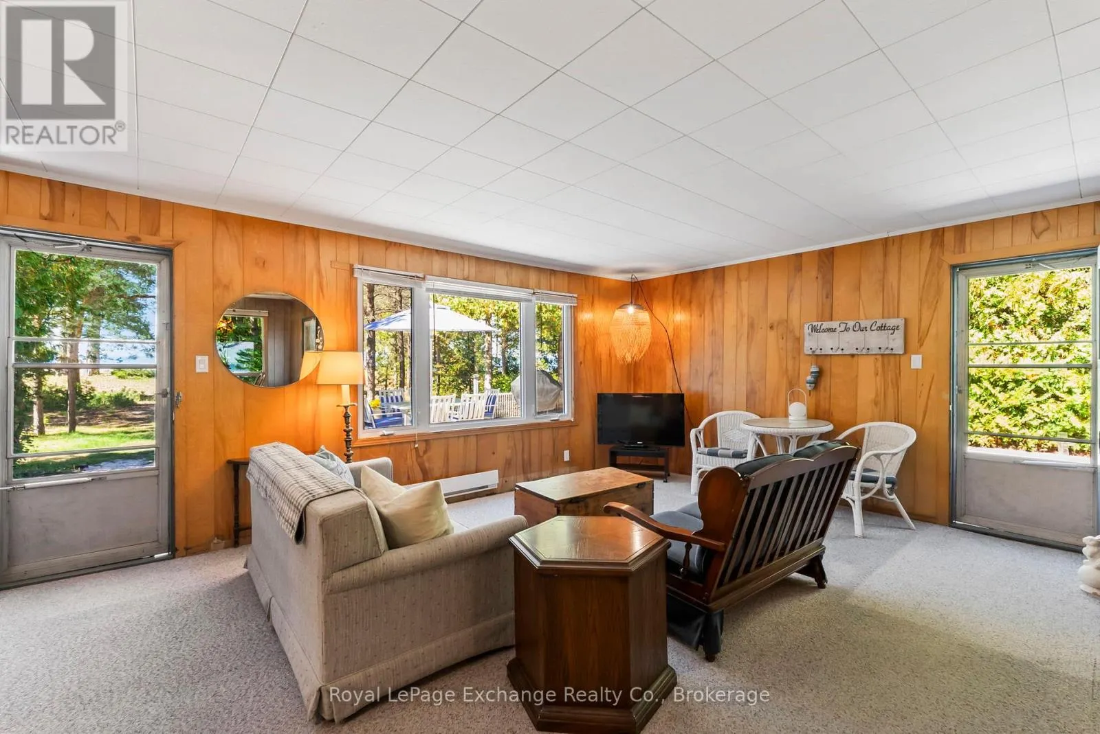 10 EDGEMERE AVENUE
