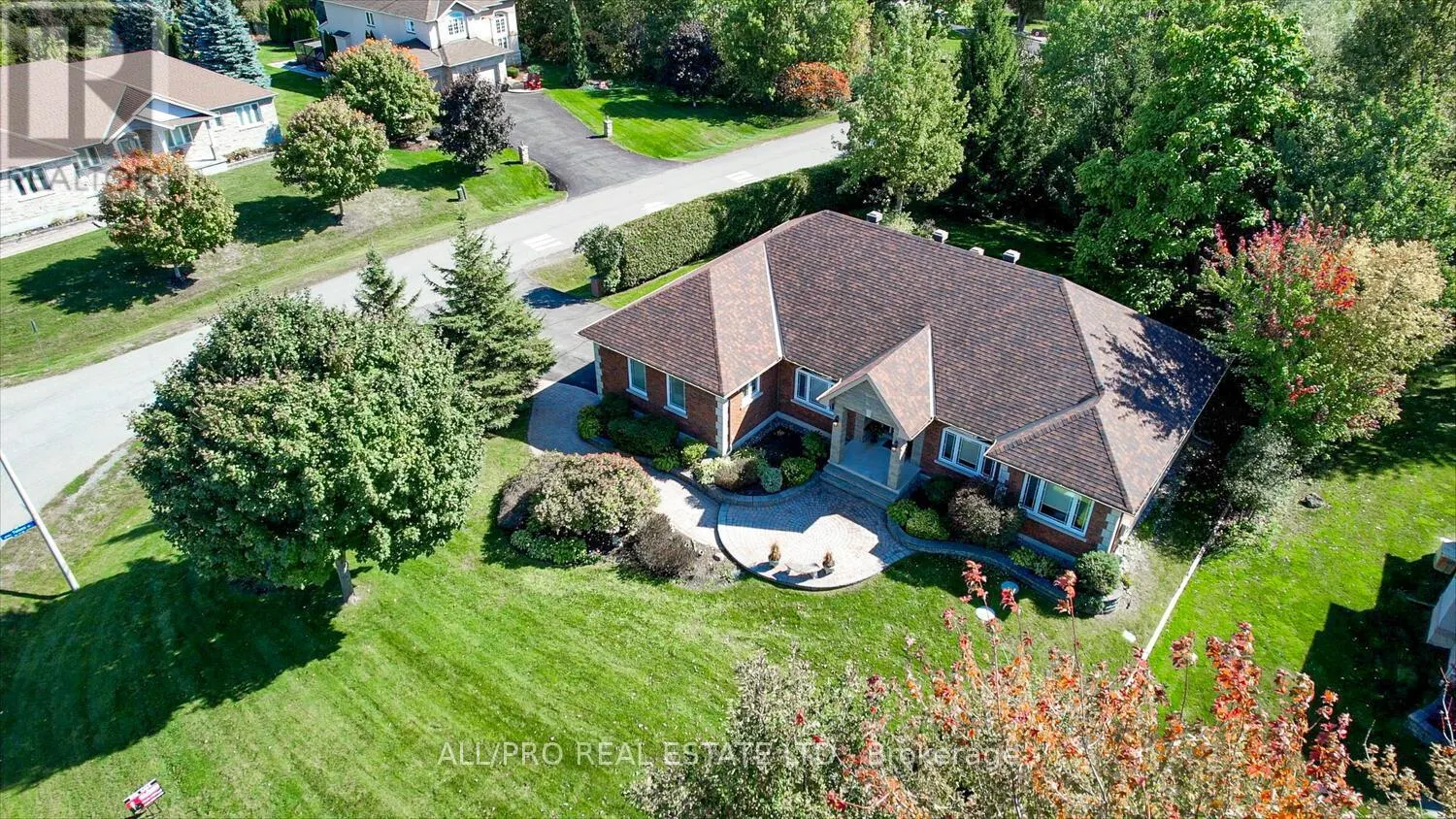 1238 TINTERN DRIVE W