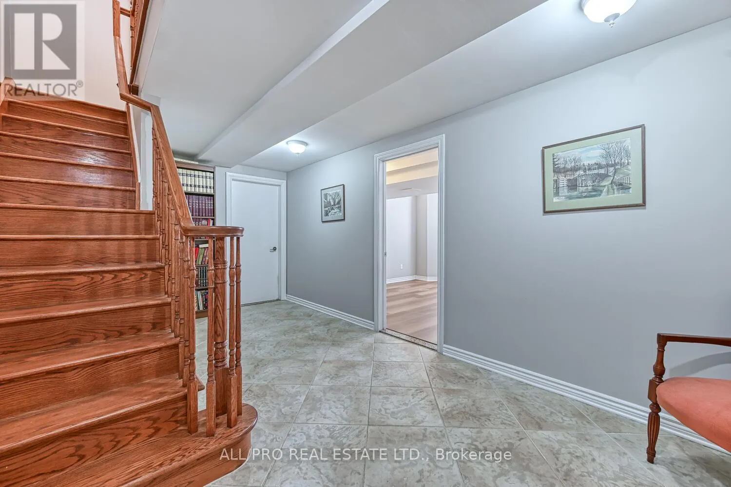 1238 TINTERN DRIVE W