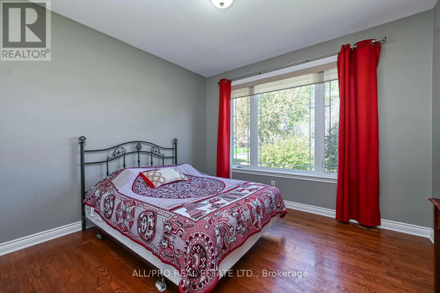 1238 TINTERN DRIVE W