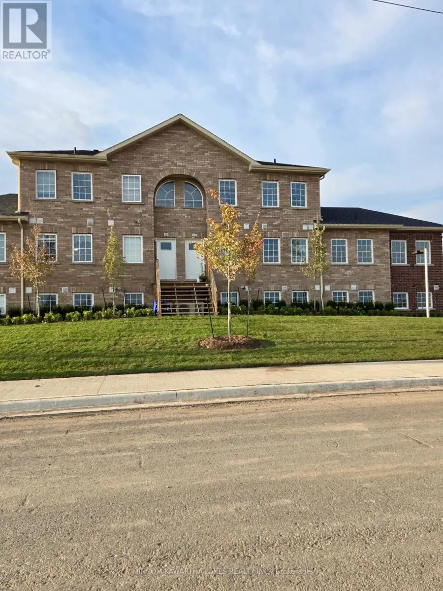 101 - 50 MAPLE AVENUE, #101