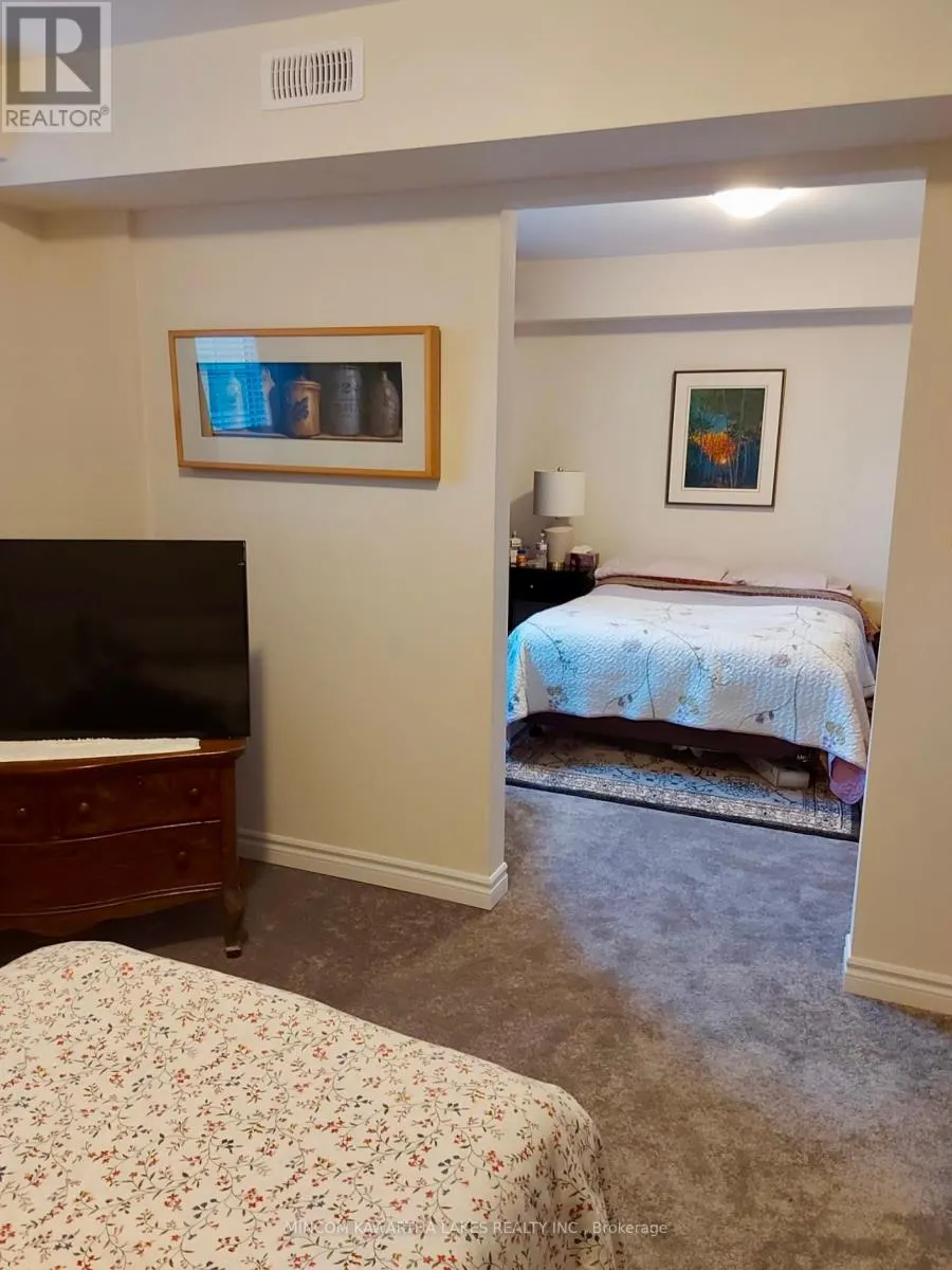 101 - 50 MAPLE AVENUE, #101