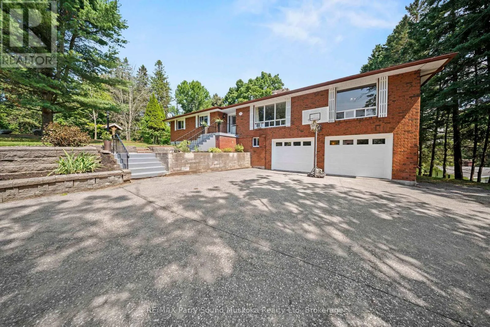 113 NORTH ROAD