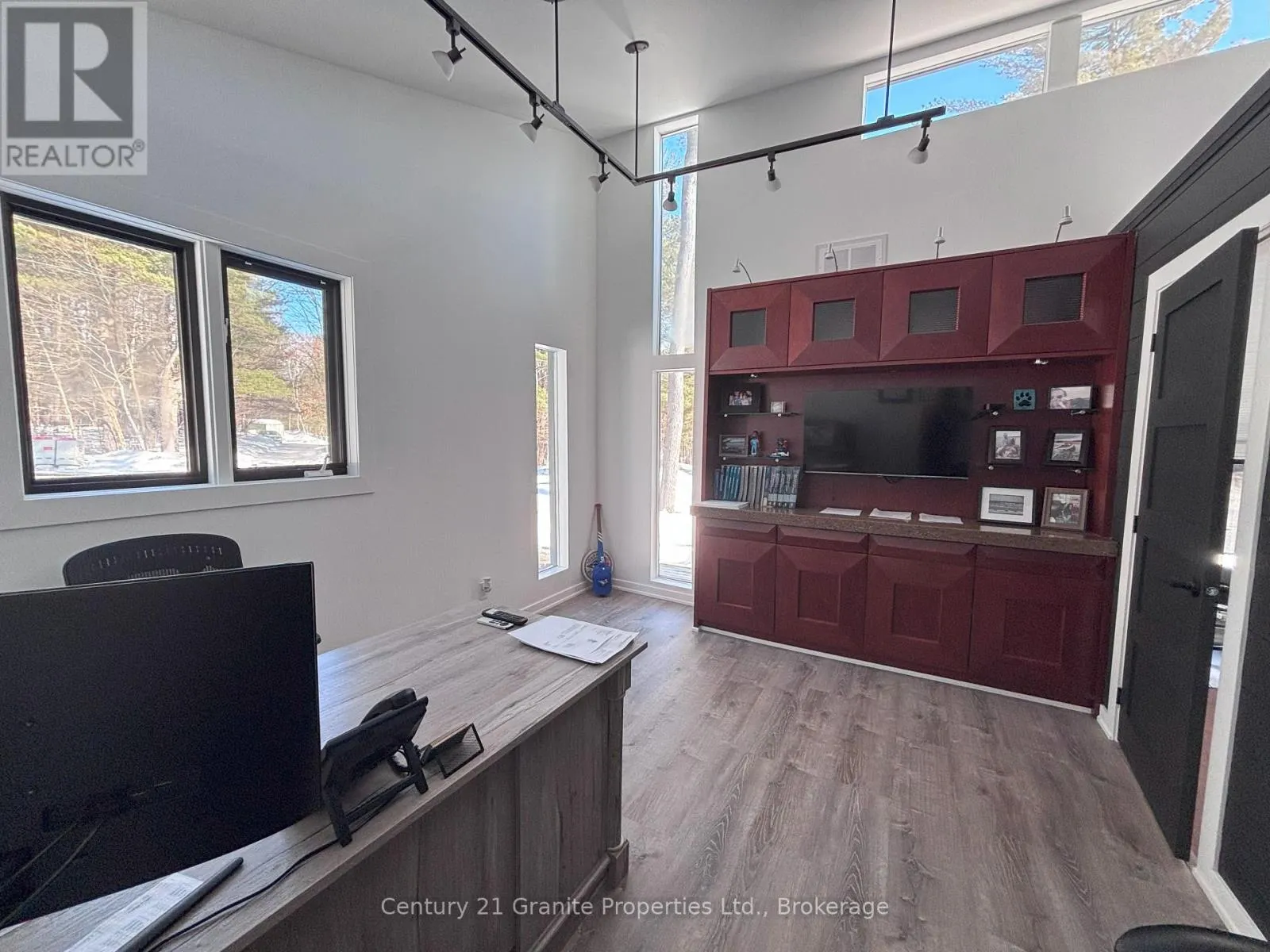 4 BARTLETT DRIVE