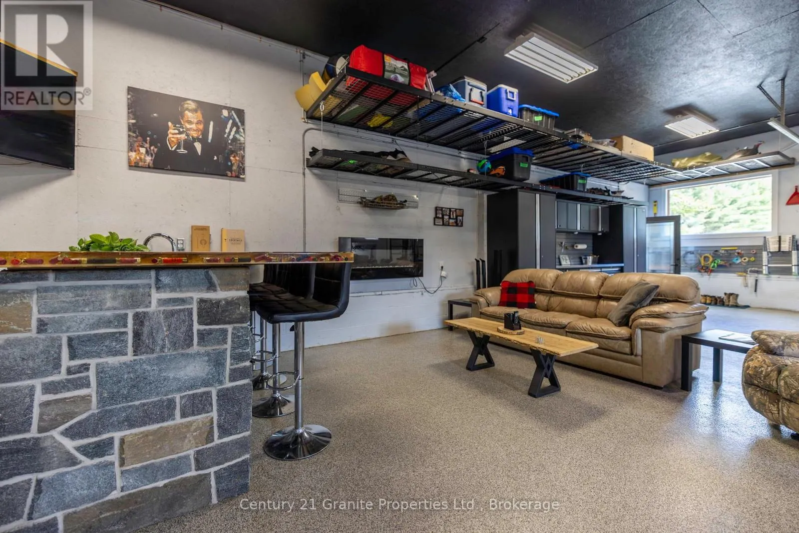 8 BARTLETT DRIVE