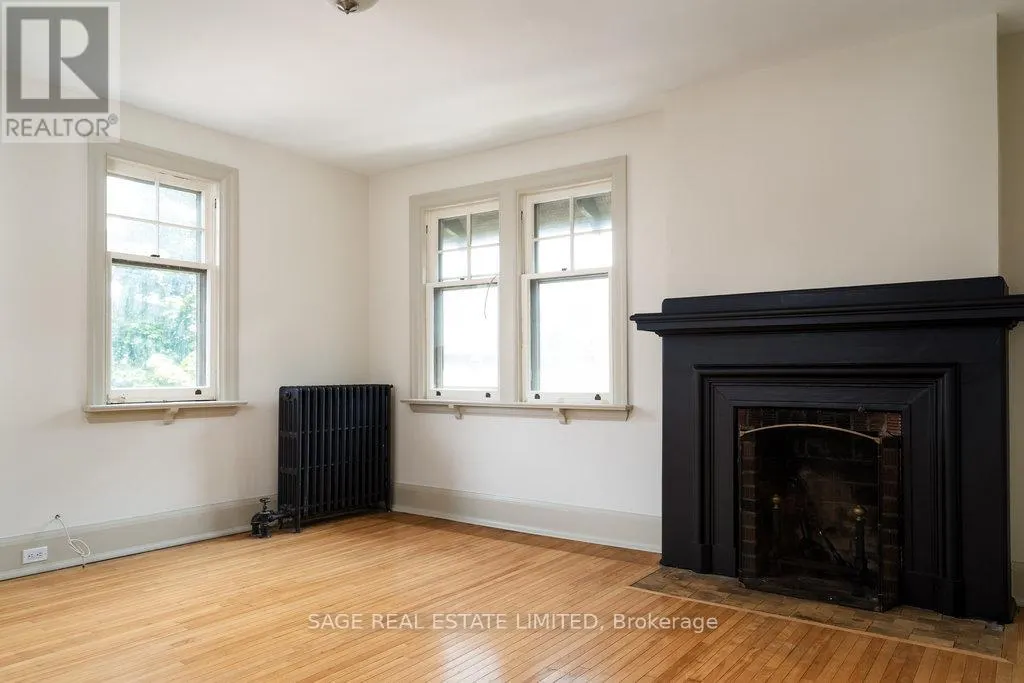36 MOUNTWOOD AVENUE