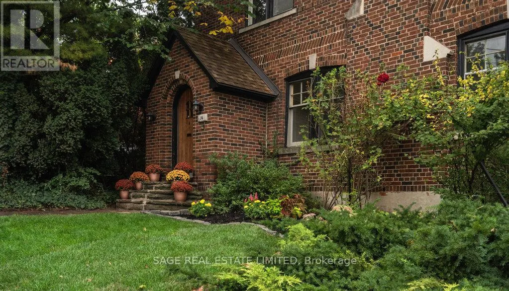 36 MOUNTWOOD AVENUE
