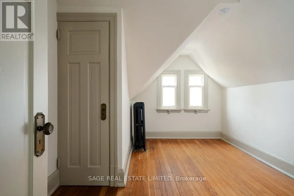 36 MOUNTWOOD AVENUE