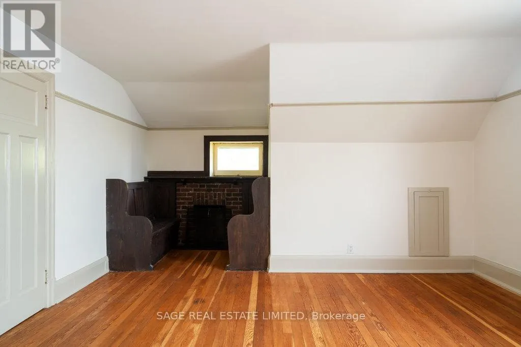 36 MOUNTWOOD AVENUE