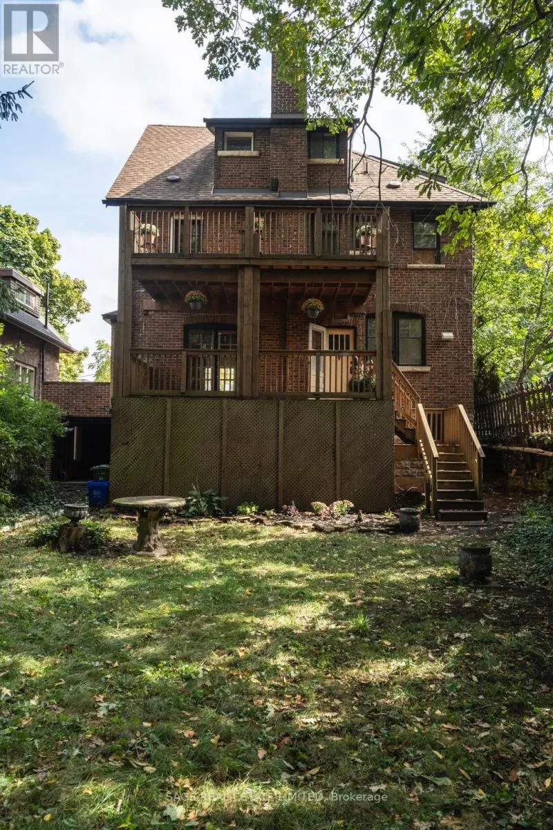 36 MOUNTWOOD AVENUE