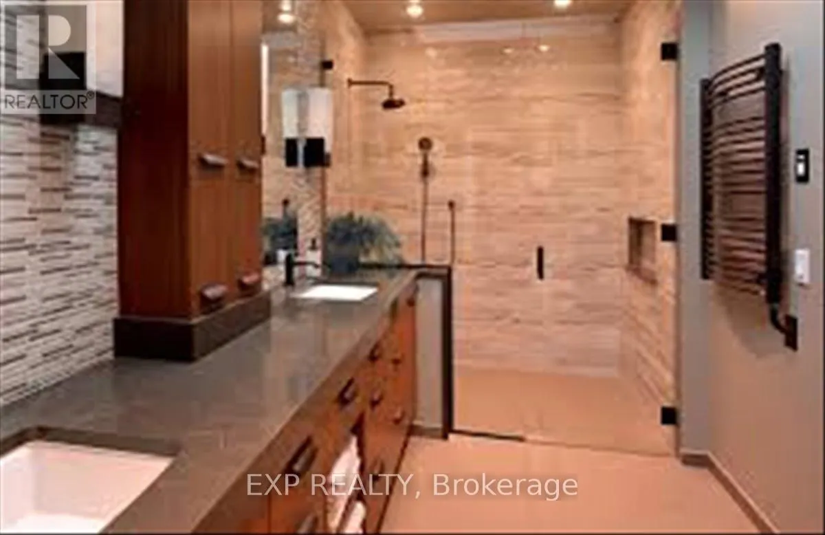 200 LAKESHORE ROAD