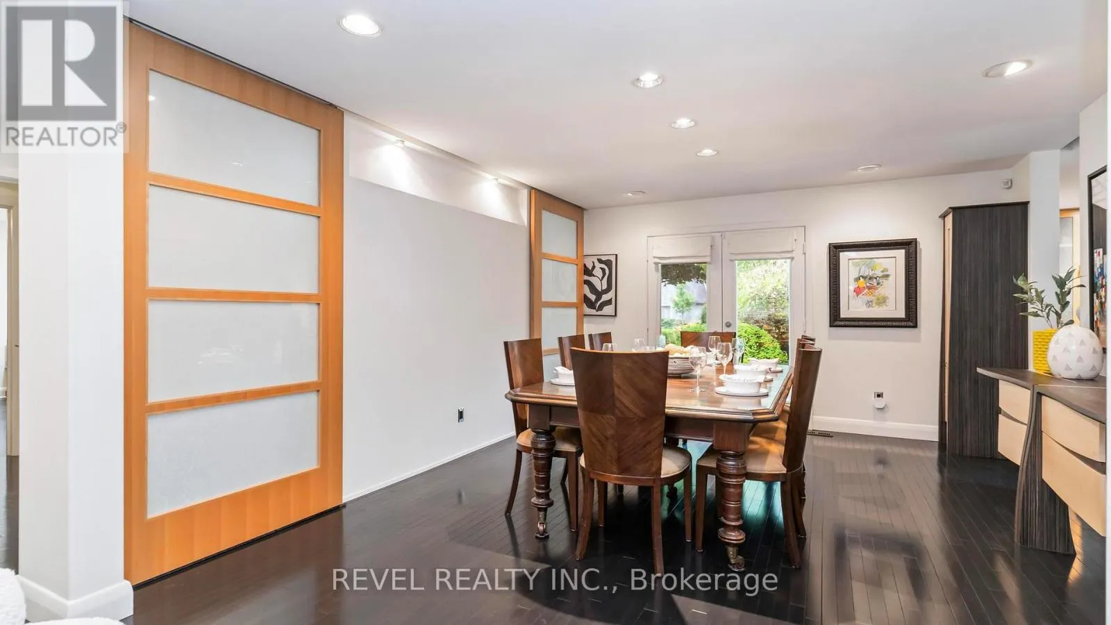 76 TALLWOOD CIRCLE