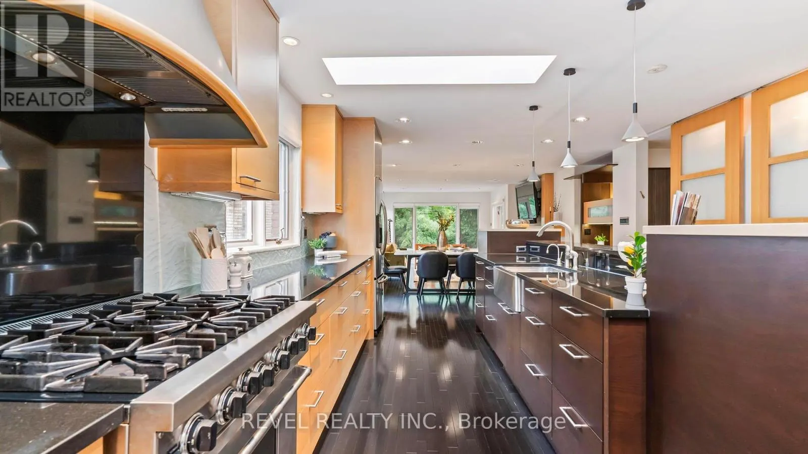 76 TALLWOOD CIRCLE