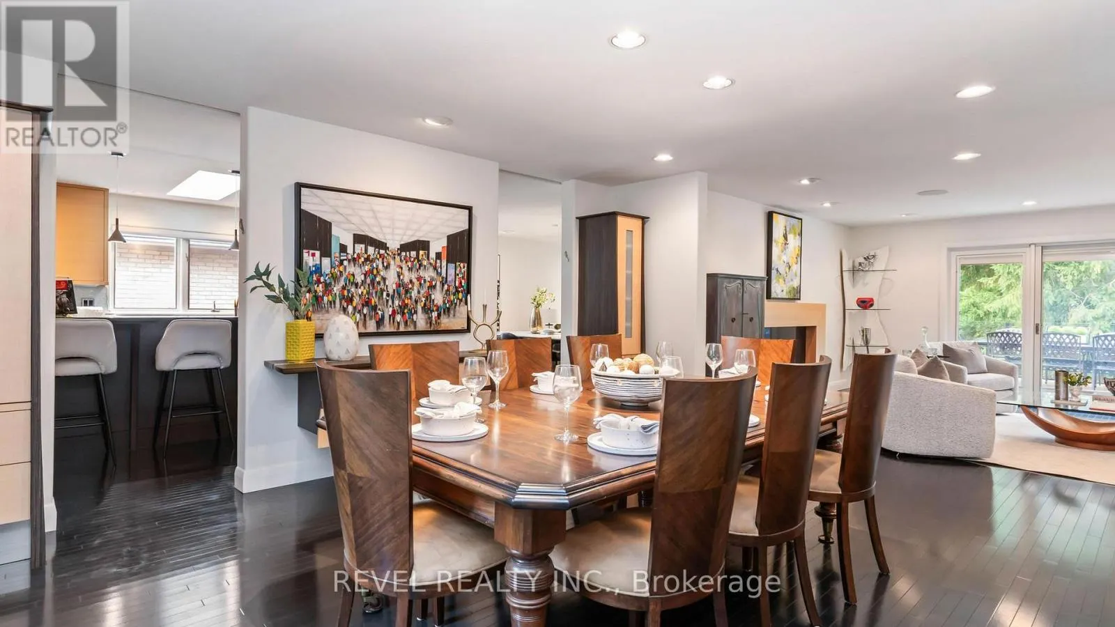 76 TALLWOOD CIRCLE