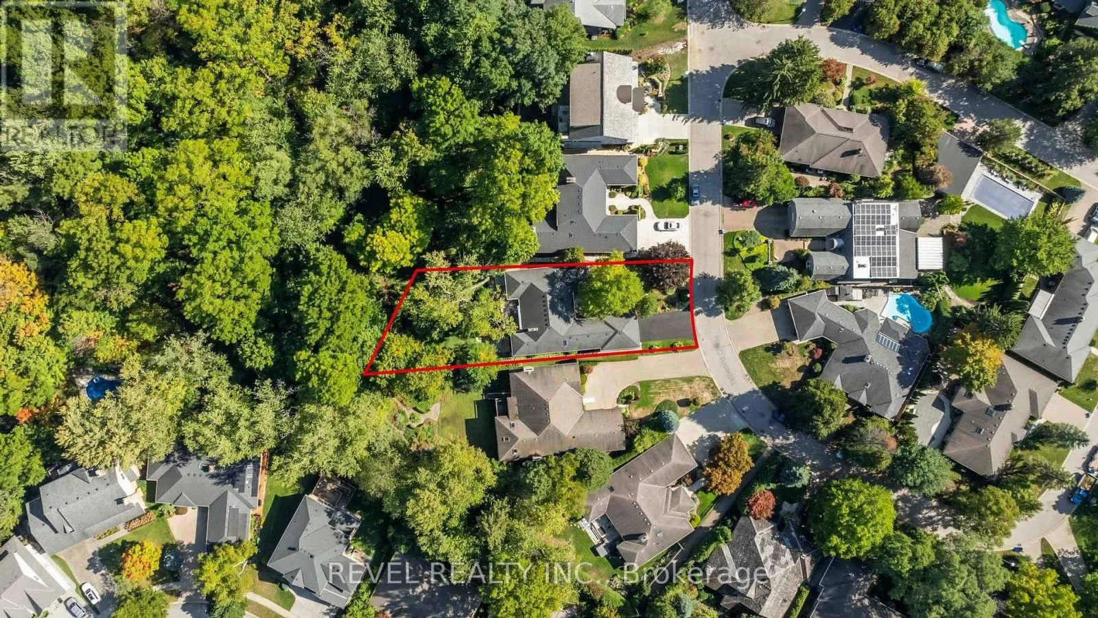76 TALLWOOD CIRCLE
