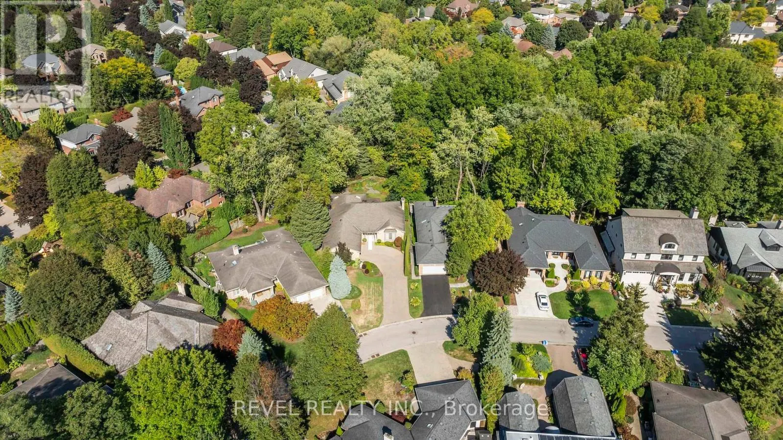 76 TALLWOOD CIRCLE