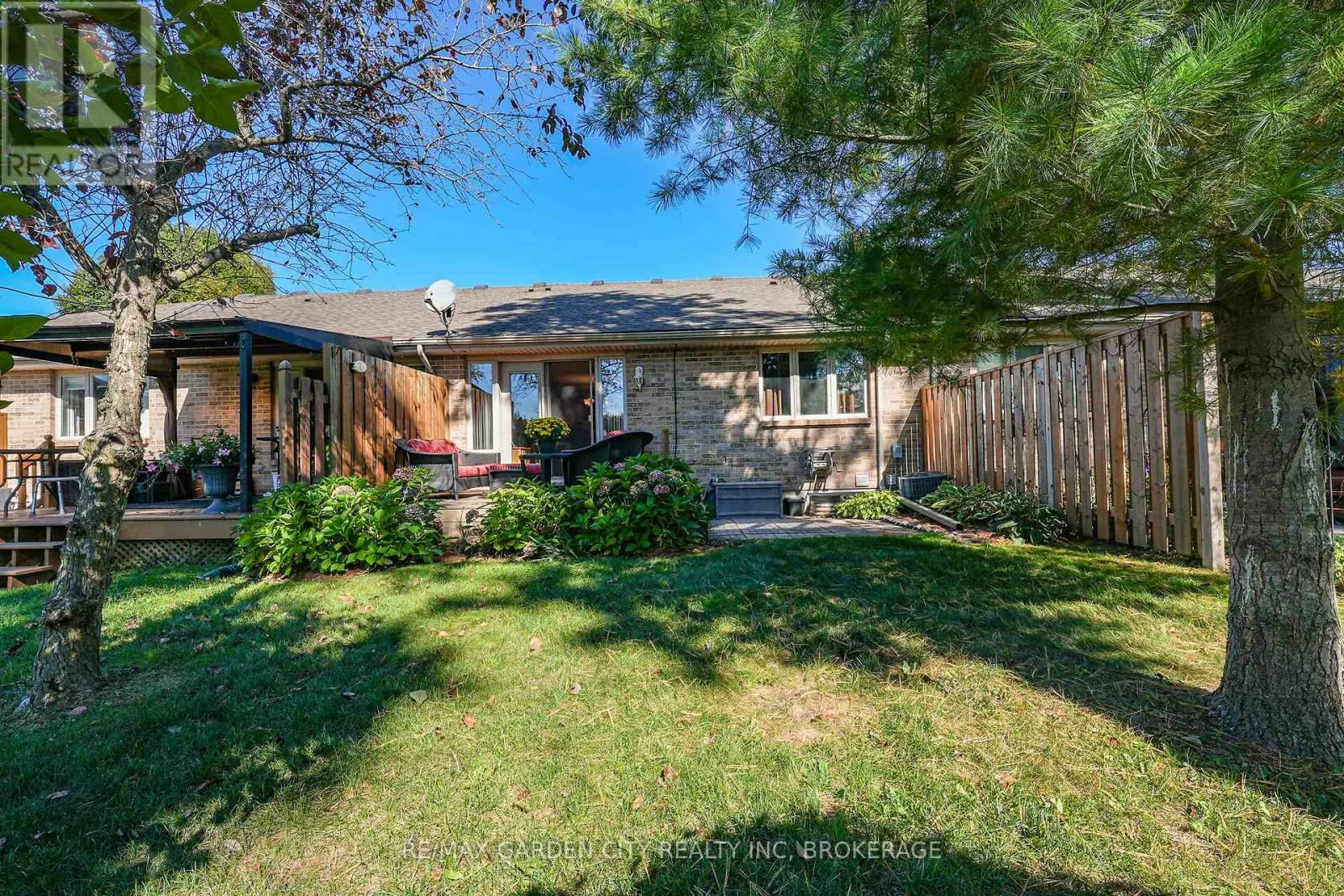 176 BECKETT CRESCENT
