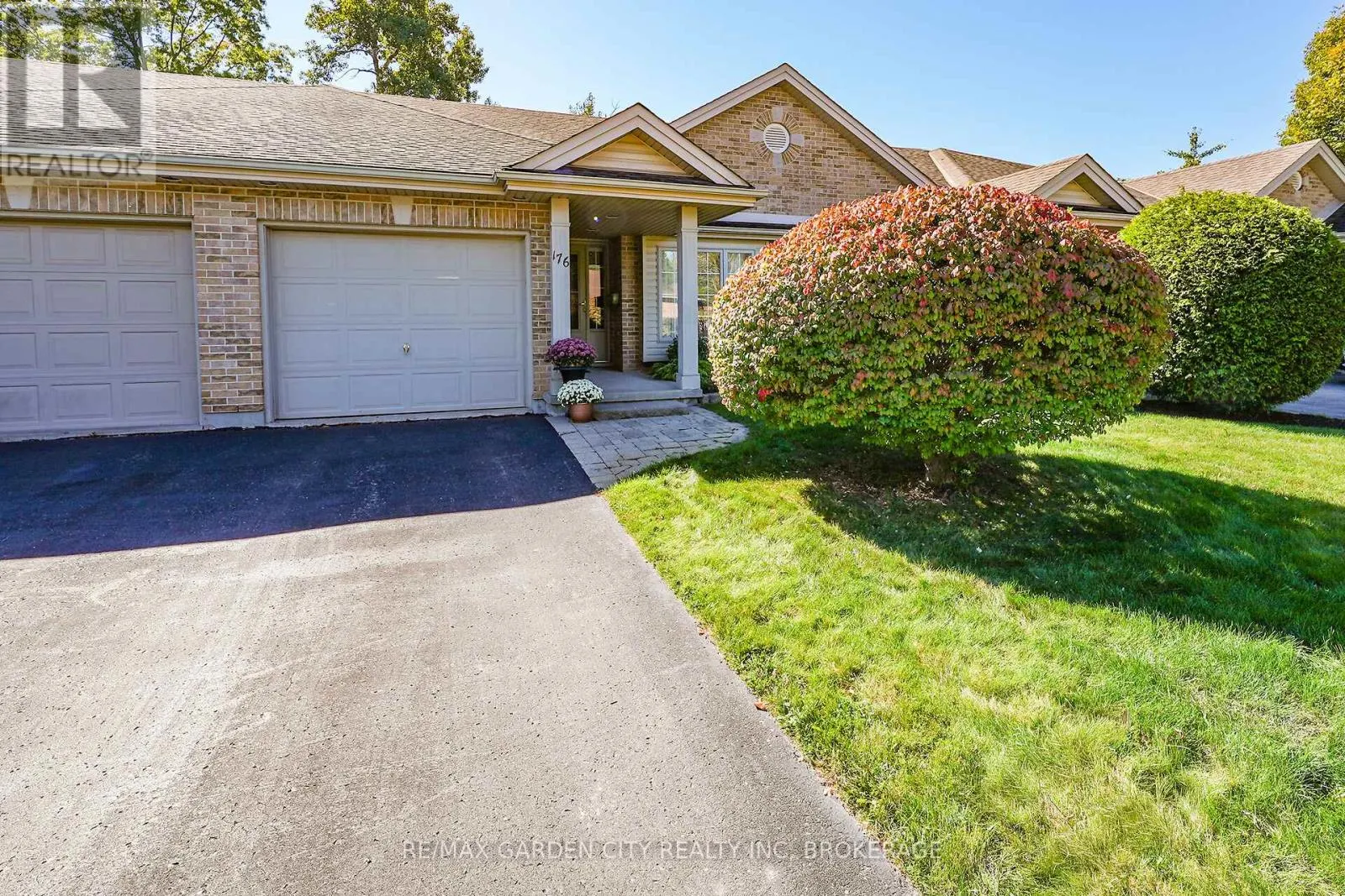 176 BECKETT CRESCENT