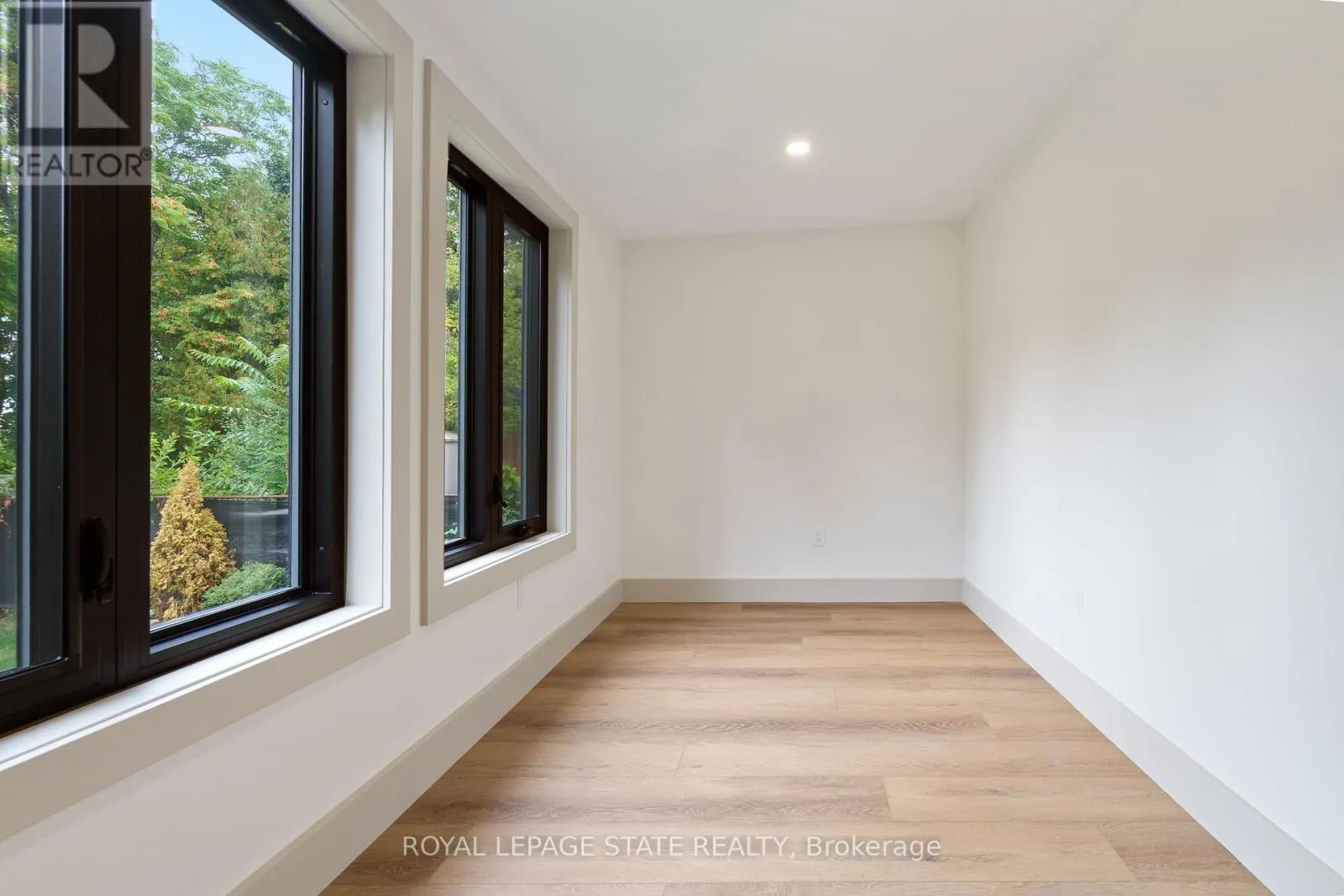 51 TERRACE HILL STREET