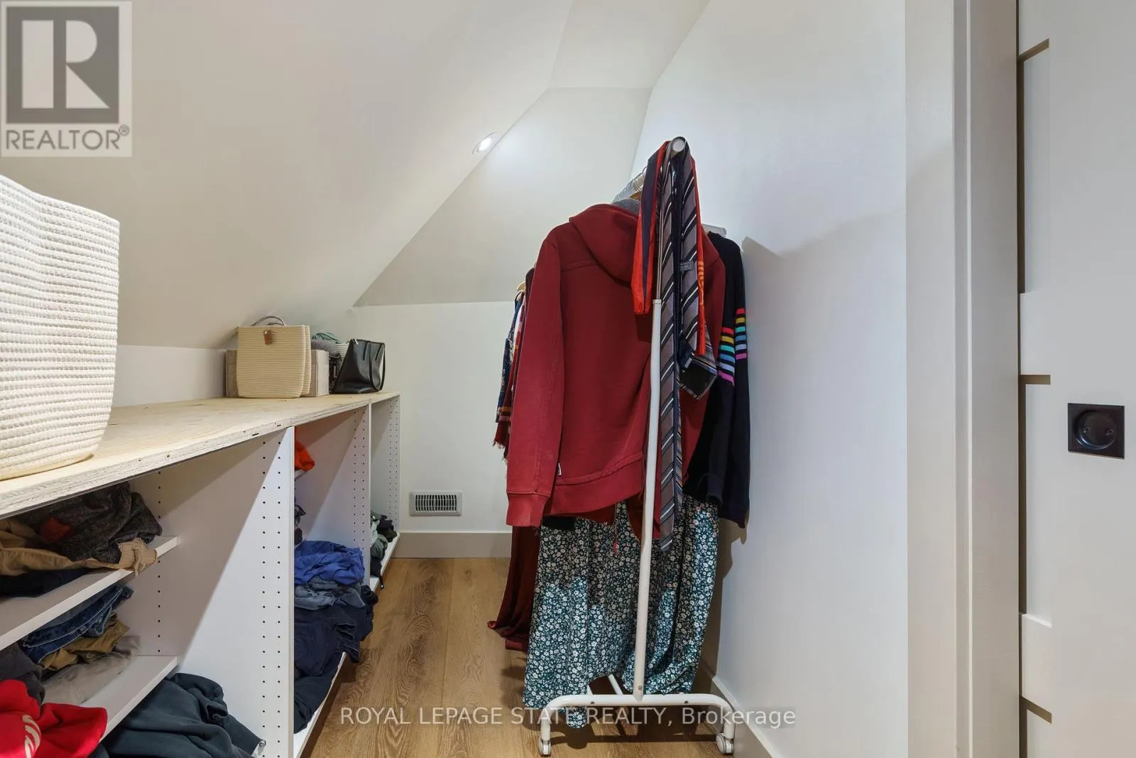 51 TERRACE HILL STREET