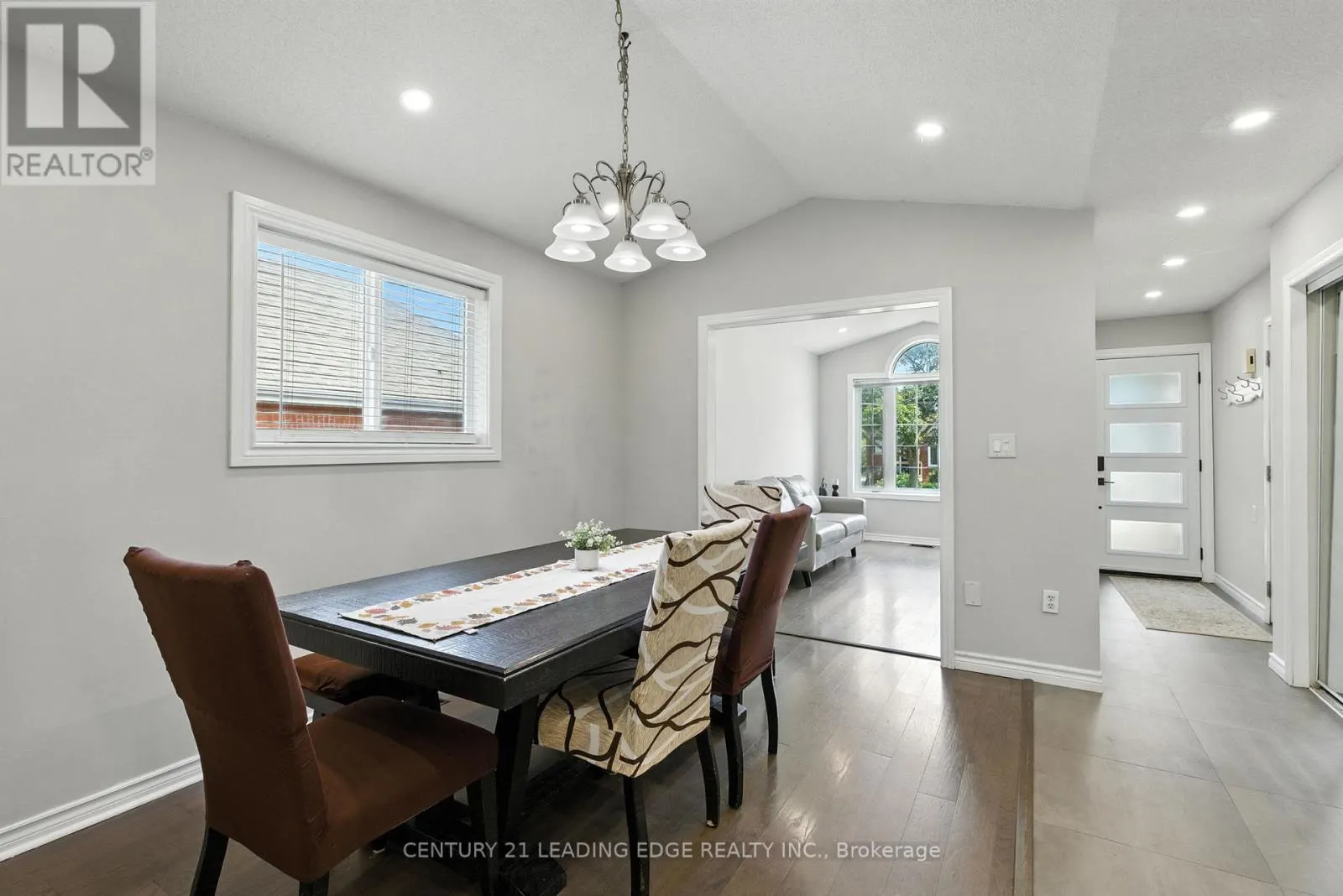286 E 12TH STREET