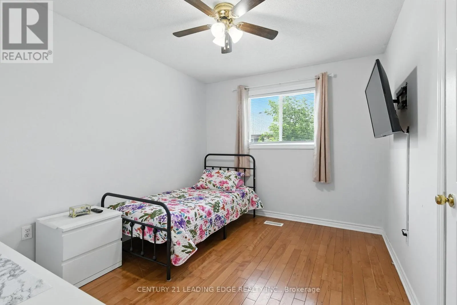 286 E 12TH STREET