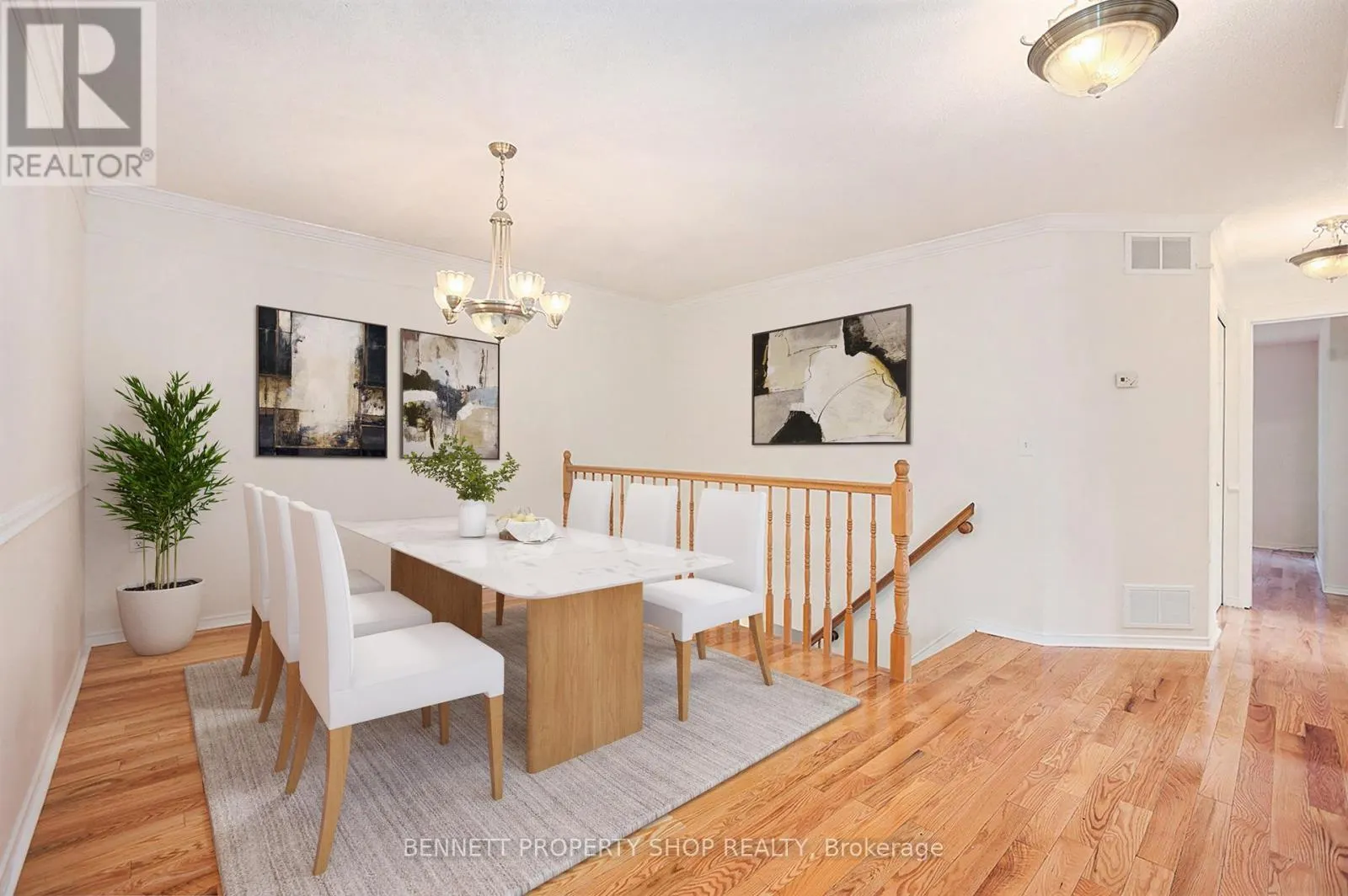 11 BILLINGHAM CRESCENT