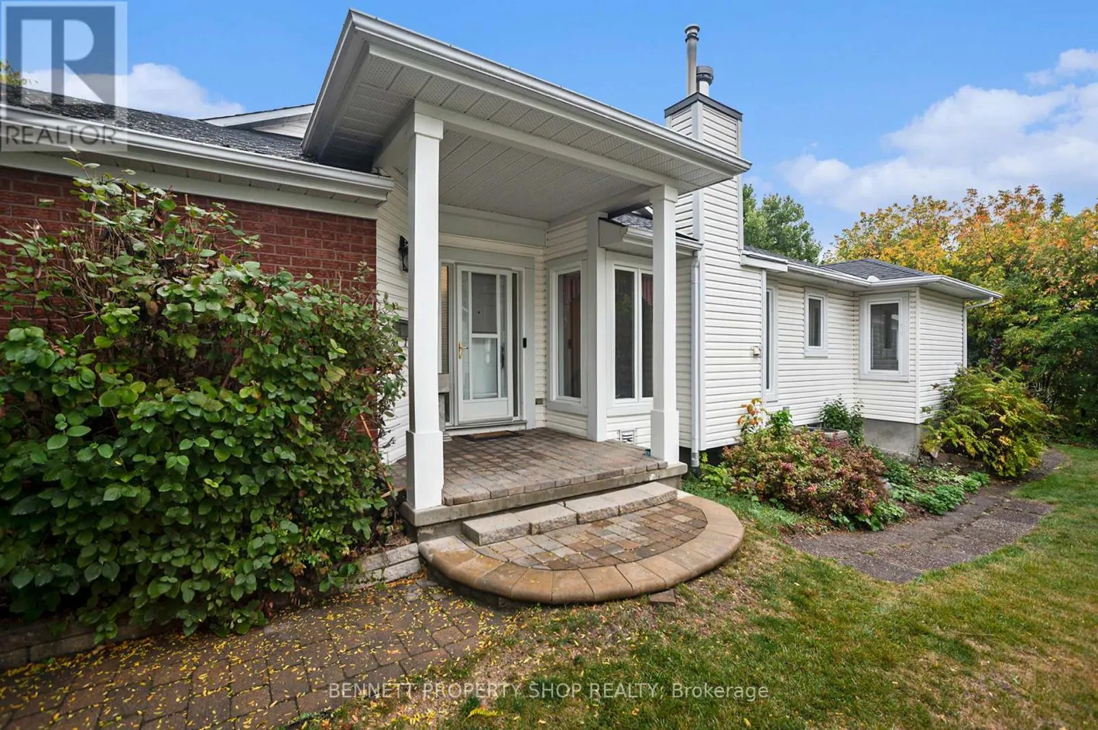 11 BILLINGHAM CRESCENT