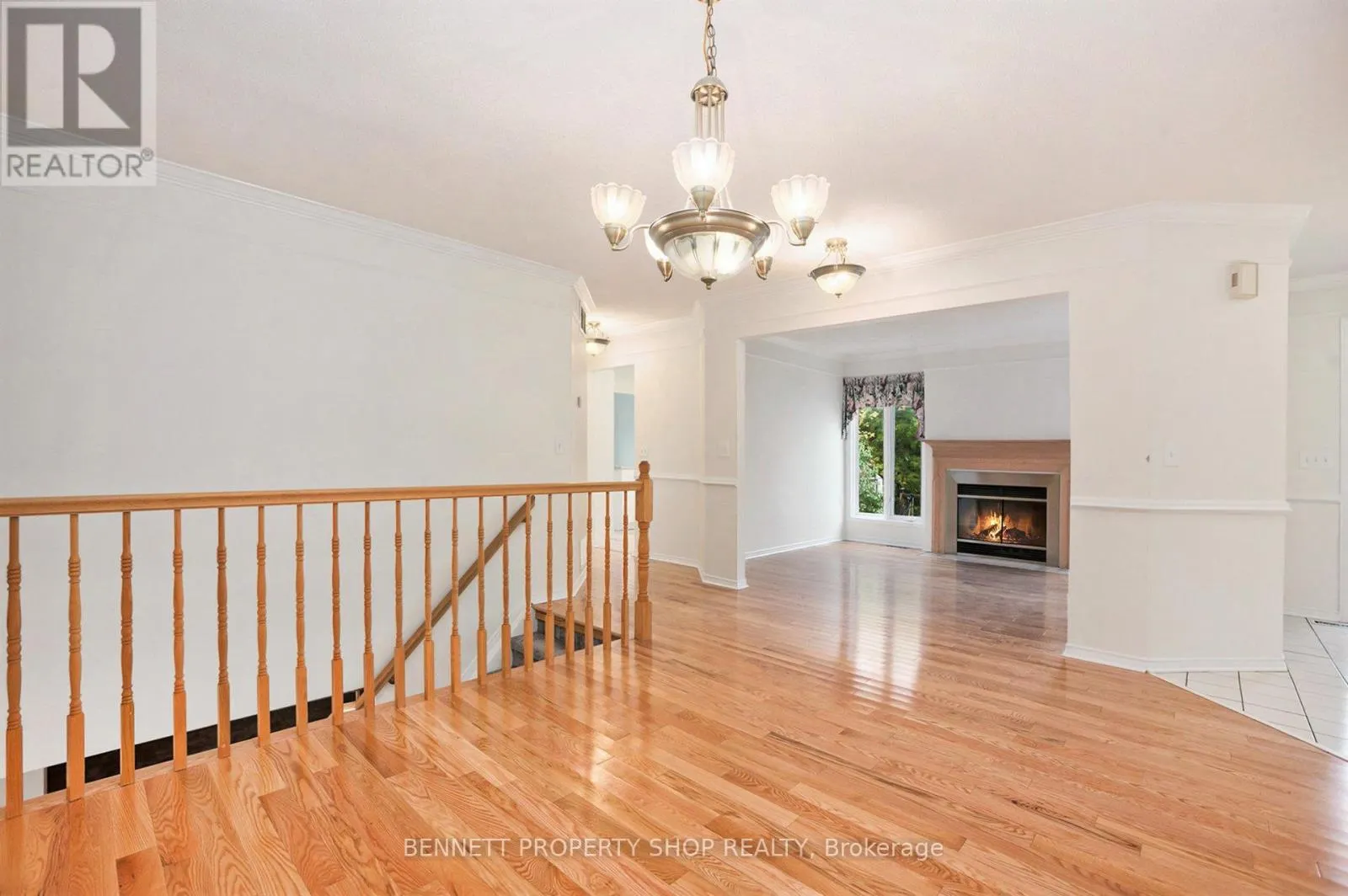 11 BILLINGHAM CRESCENT