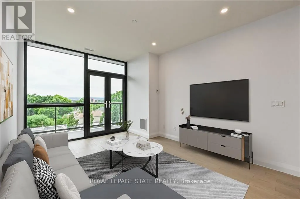 507 - 101 LOCKE STREET S