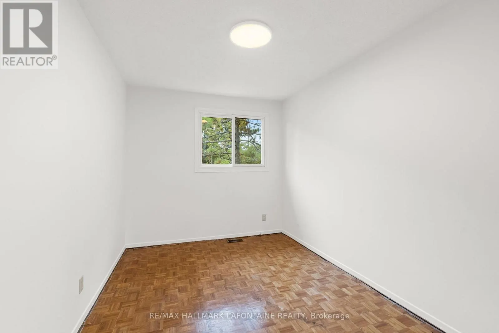 190 - 125 THE ROCKERY PRIVATE