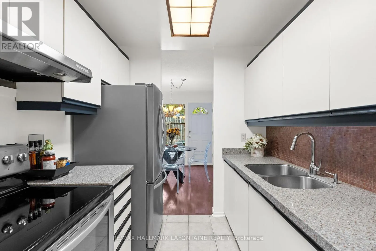 190 - 125 THE ROCKERY PRIVATE