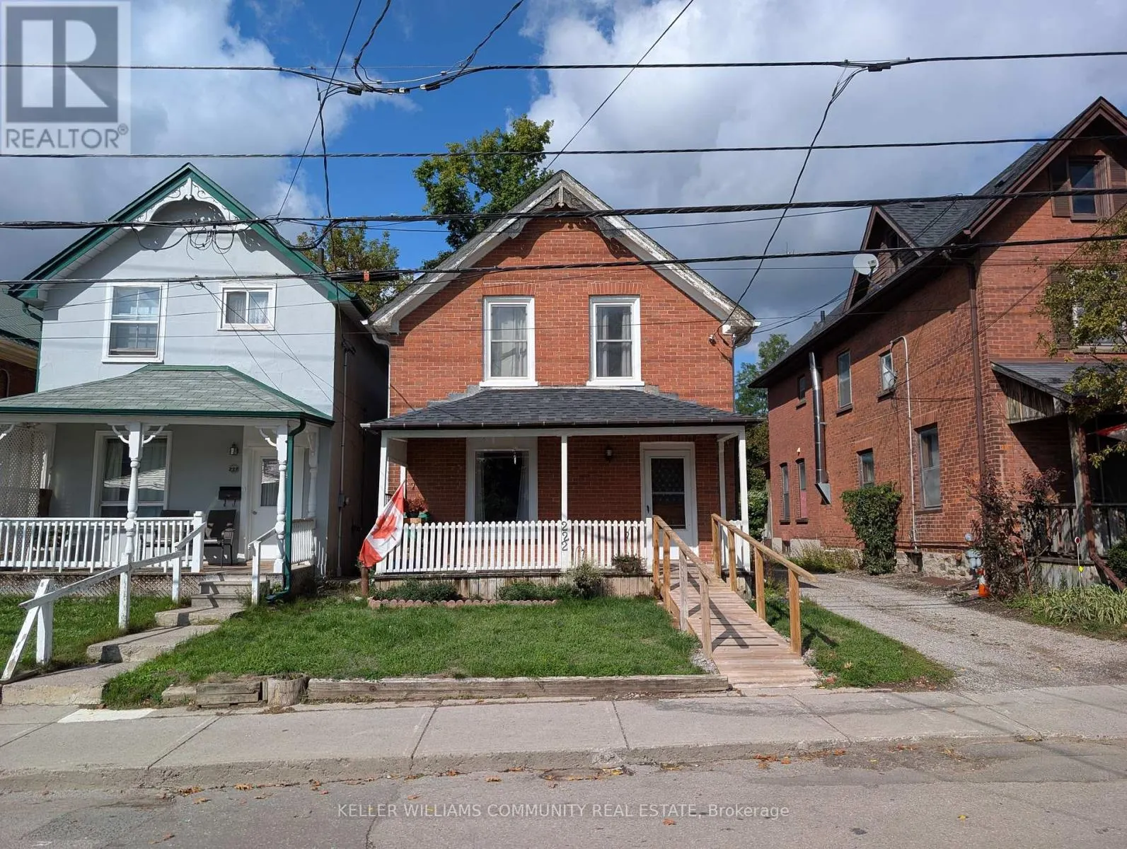 222 LONDON STREET
