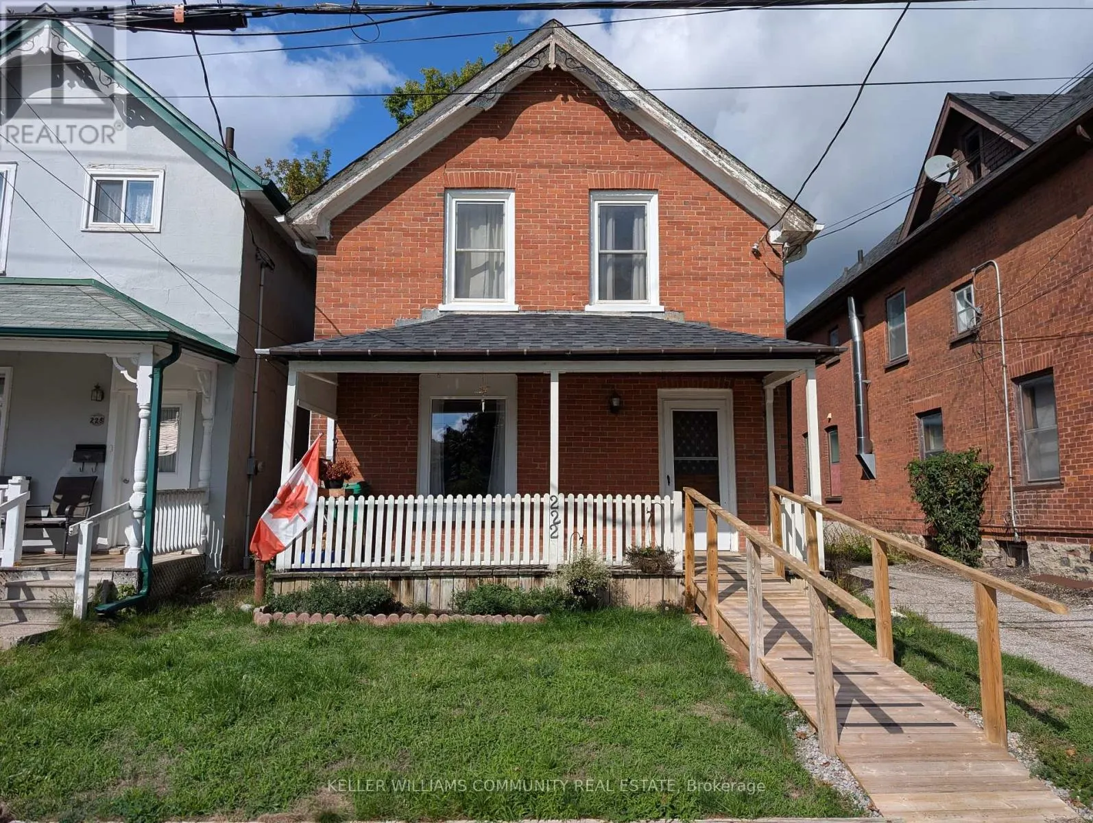 222 LONDON STREET
