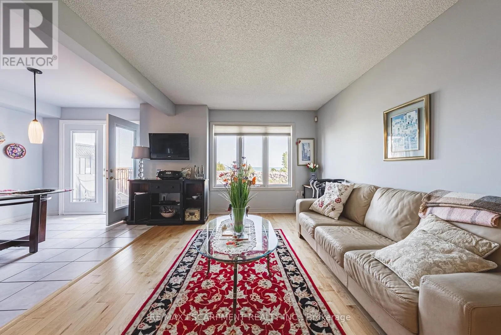 6 - 85 EDGEWATER DRIVE