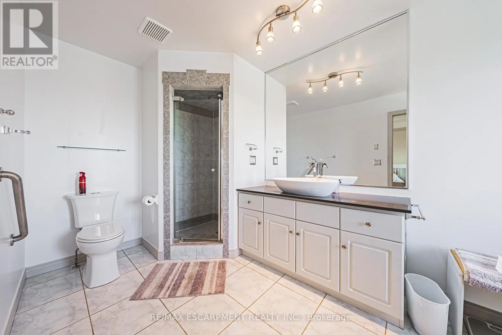 6 - 85 EDGEWATER DRIVE