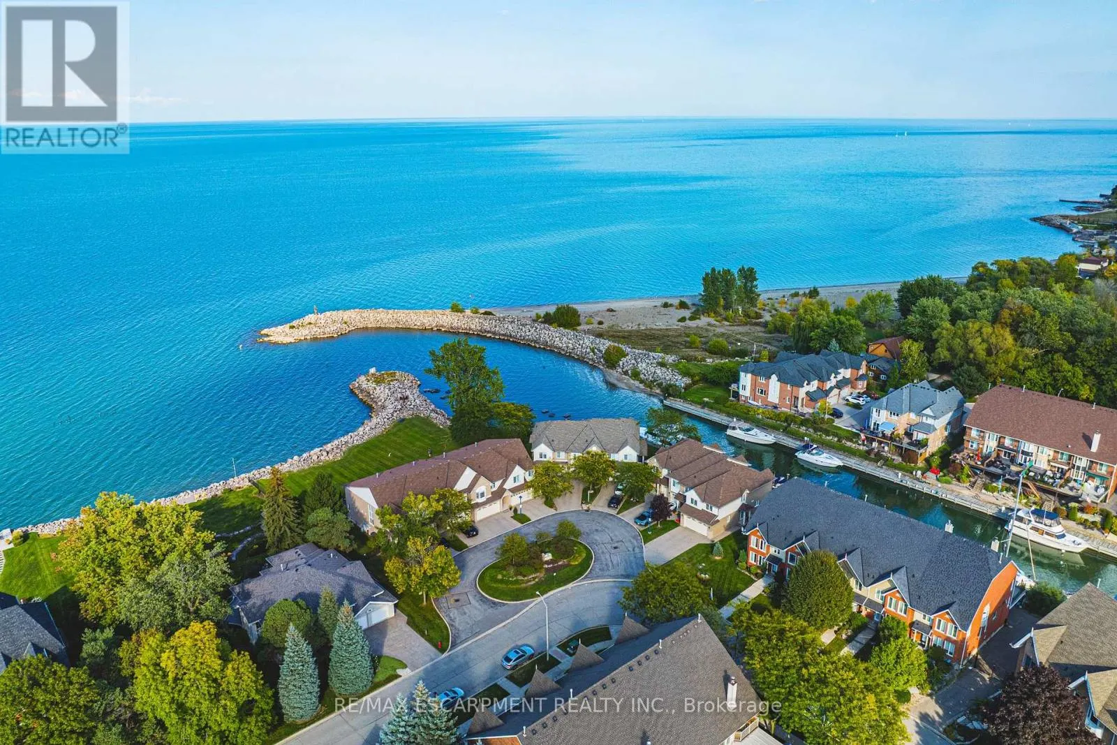 6 - 85 EDGEWATER DRIVE