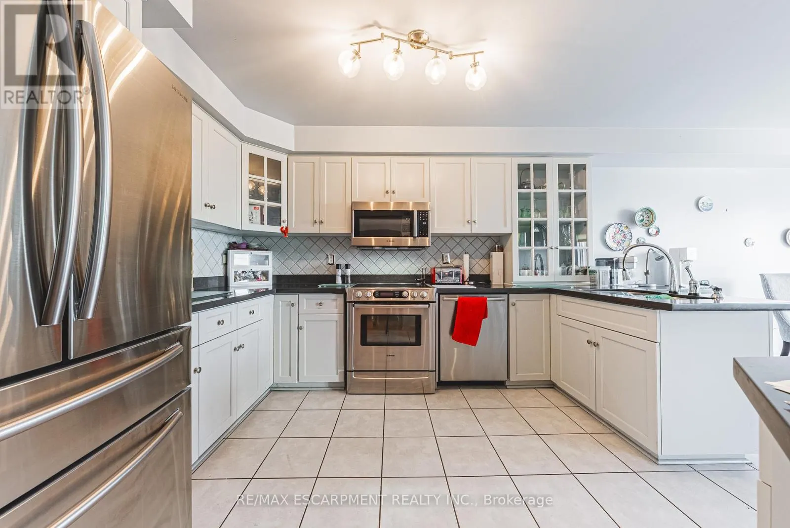 6 - 85 EDGEWATER DRIVE
