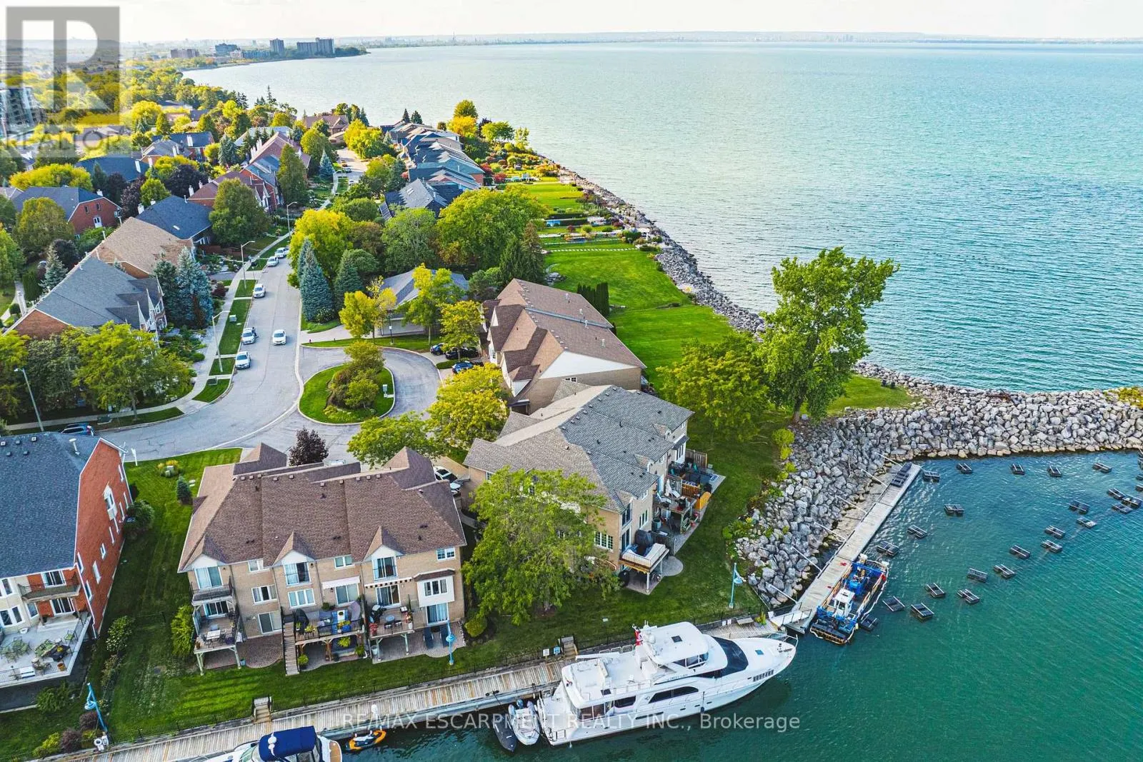 6 - 85 EDGEWATER DRIVE