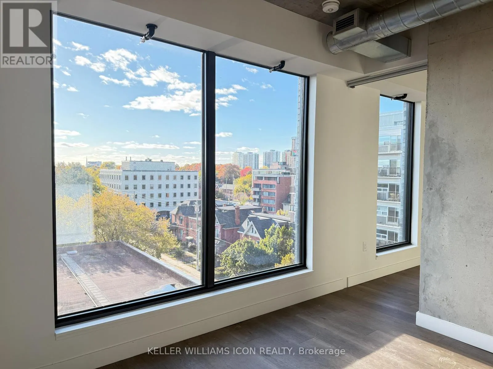 601 - 10 JAMES STREET