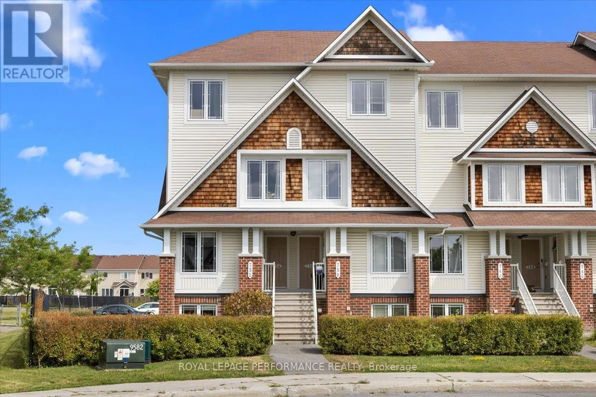 732 LAKERIDGE DRIVE