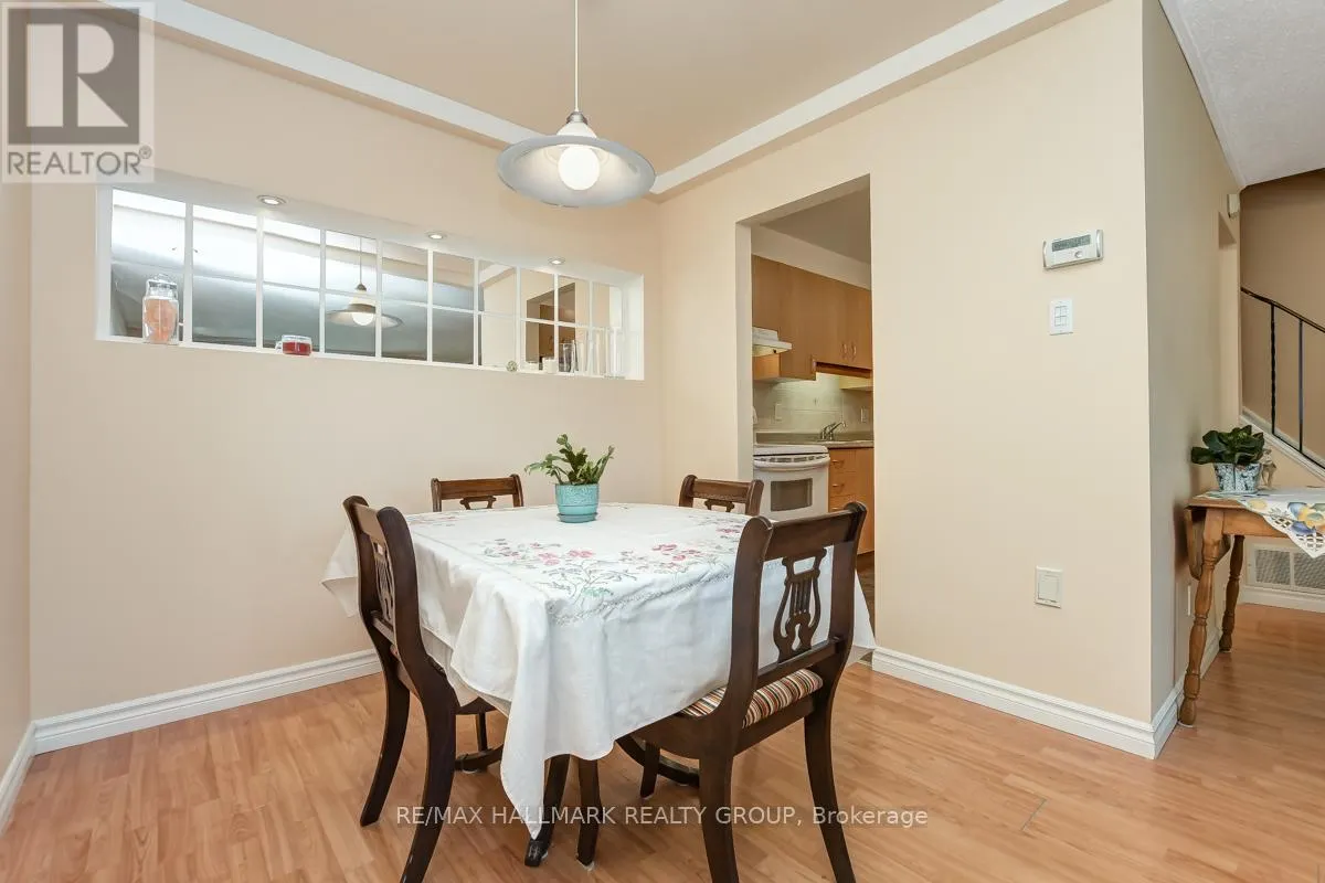 7 - 403 MONTFORT STREET