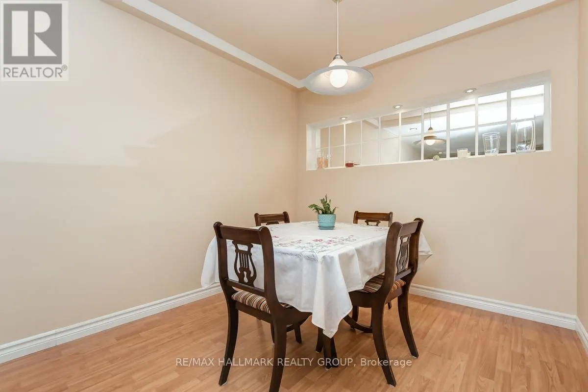 7 - 403 MONTFORT STREET