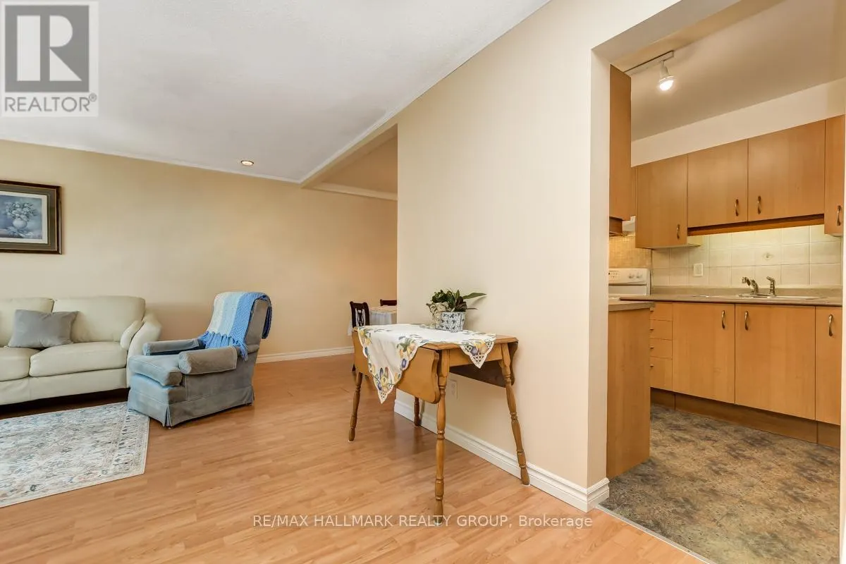 7 - 403 MONTFORT STREET