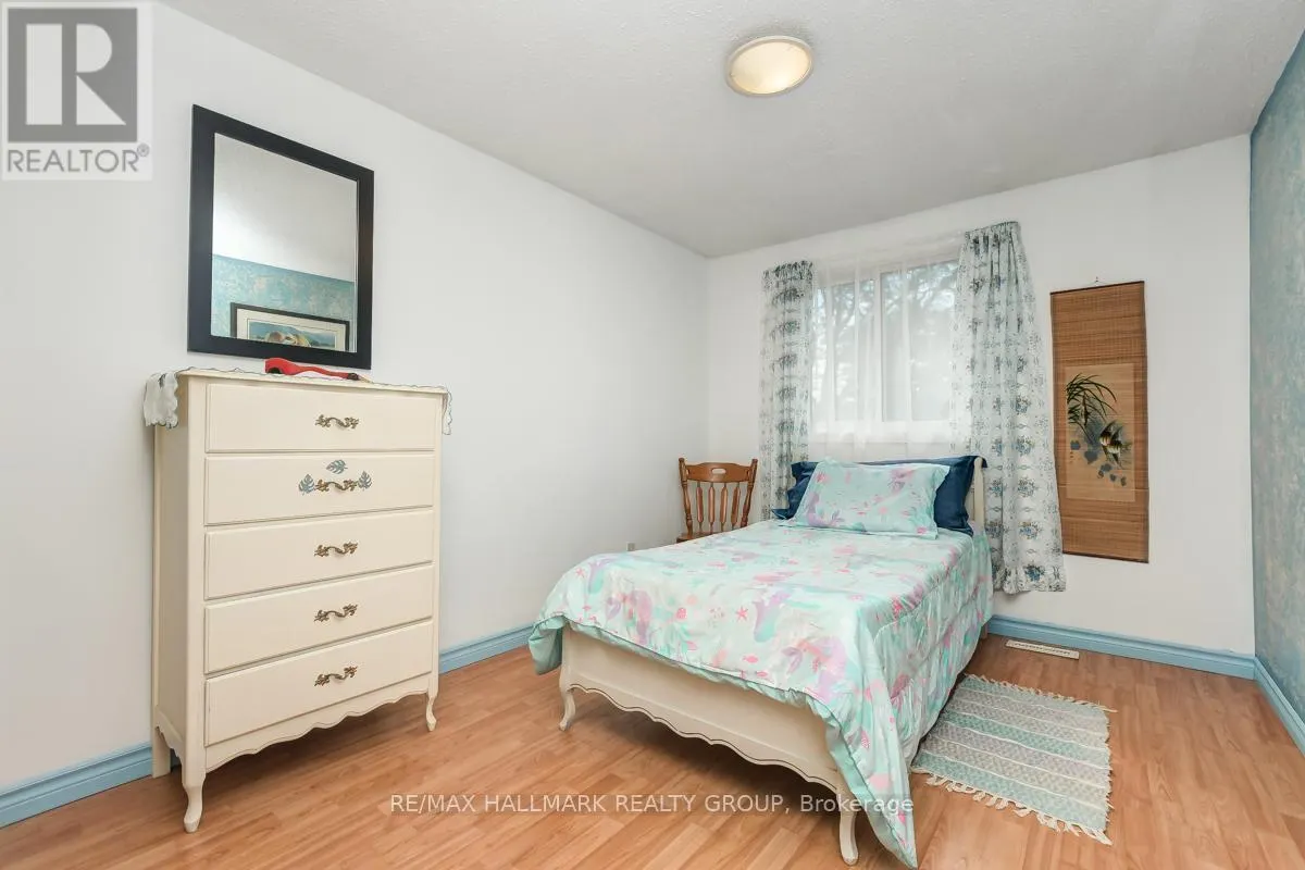 7 - 403 MONTFORT STREET