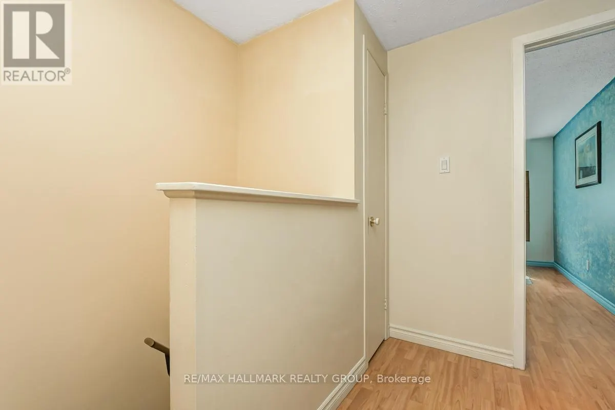 7 - 403 MONTFORT STREET