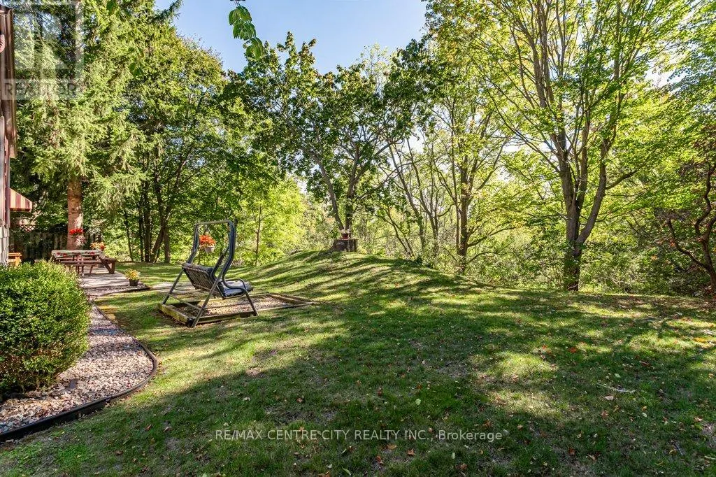 1411 ERINDALE CRESCENT