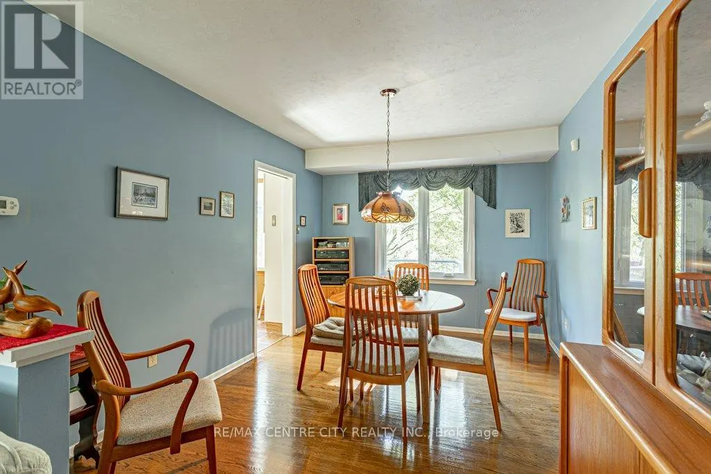1411 ERINDALE CRESCENT