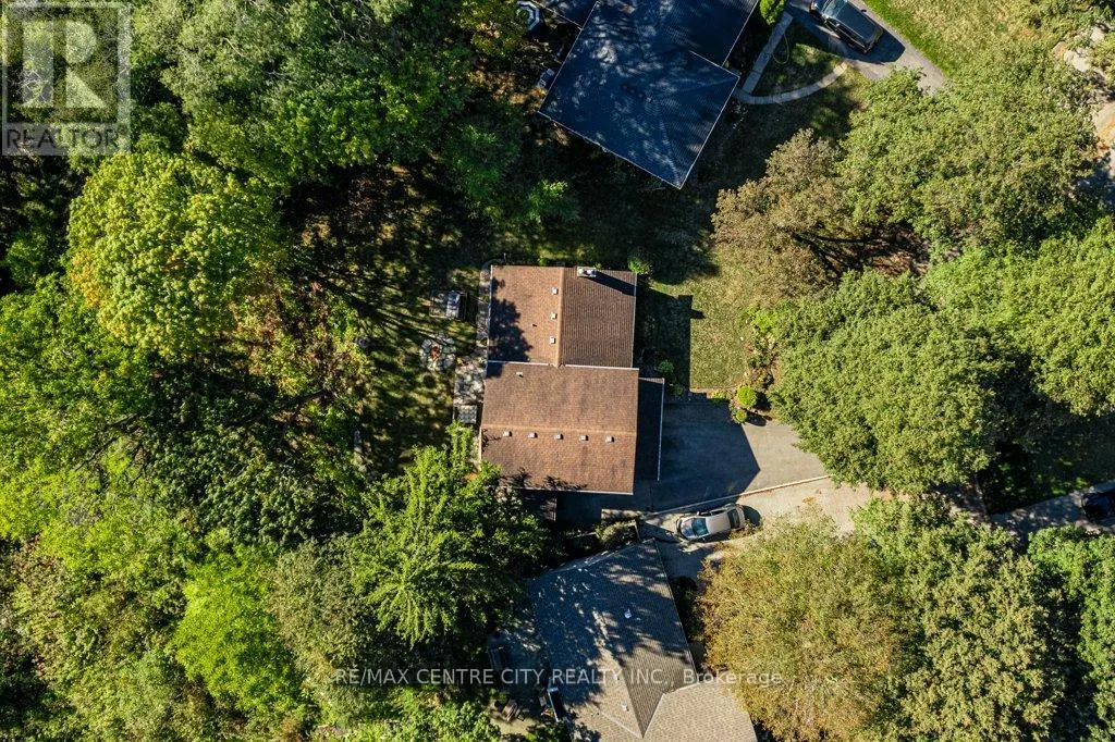1411 ERINDALE CRESCENT
